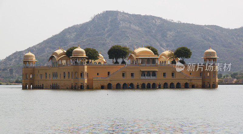 印度:斋浦尔的Jal Mahal